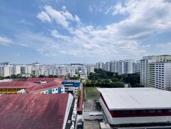 Blk 577 Hougang Avenue 4 (Hougang), HDB Executive #538599001